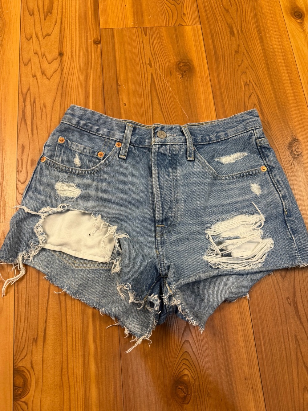 Levi's Premium 501 Original Distressed Cutoff Denim Shorts Light Wash Size 26